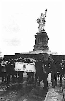 Image: Vietnam Veterans Against the War in front of the Statue of Liberty